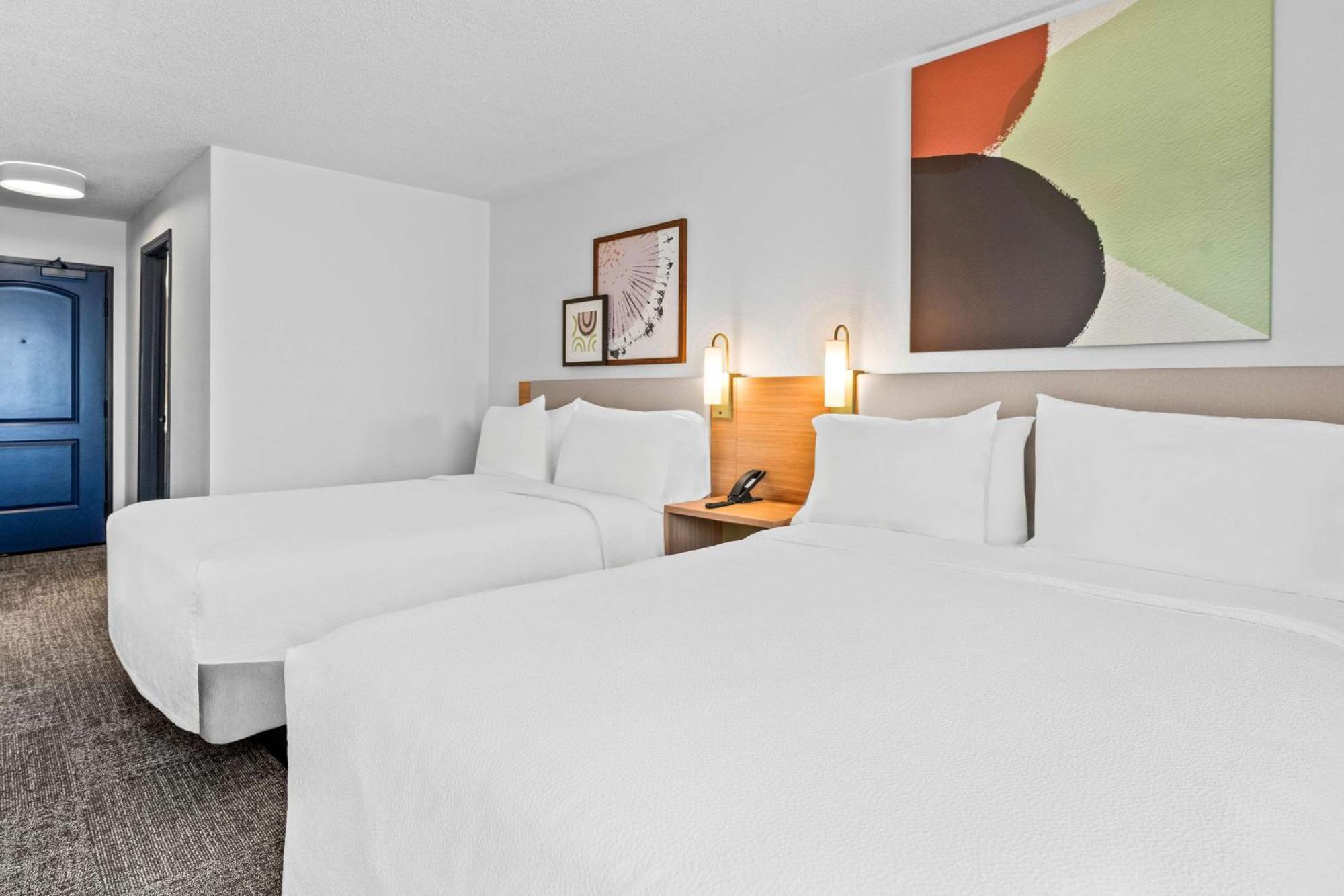 Spark By Hilton Modesto Exteriér fotografie